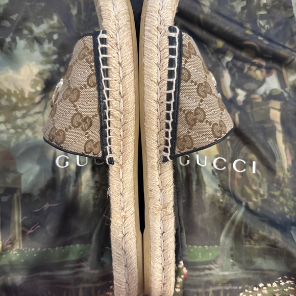 Gucci Brown Sandals with Gold Logo - Picture 4 of 7